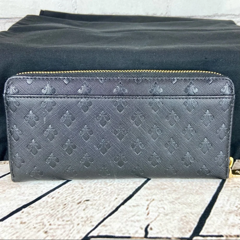 Patrick Cox fleur de lis black leather zippy zip around long wallet *new* - Picture 2 of 16